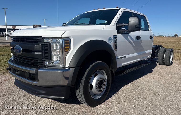 2019 Ford F550 Super Duty XL truck cab and chassis - DQ4134