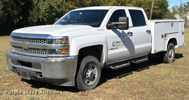 2019 Chevrolet Silverado 2500HD Crew Cab utility bed pickup truck - DX5878