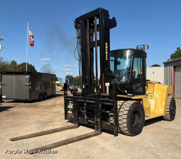 2010 Hyster H360HD forklift - EA7037