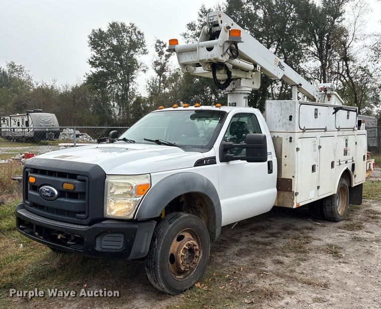2011 Ford F450 Super Duty bucket truck - EA7119