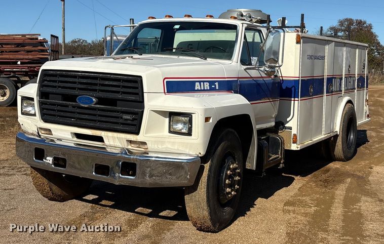 1987 Ford F8000 utility / service truck - EA7786