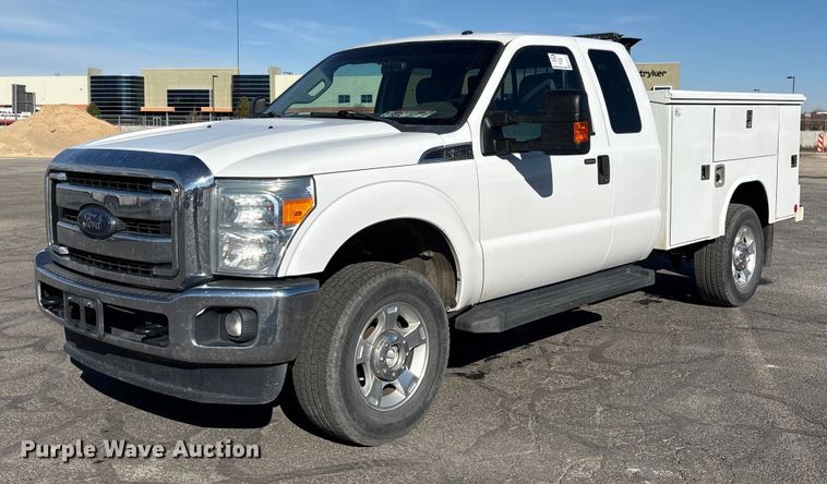 2016 Ford F250 Super Duty XLT SuperCab utility bed pickup truck - EC8123