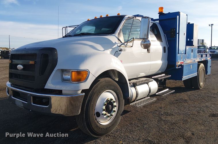 2015 Ford F750 Super Duty utility / service truck - EG1690