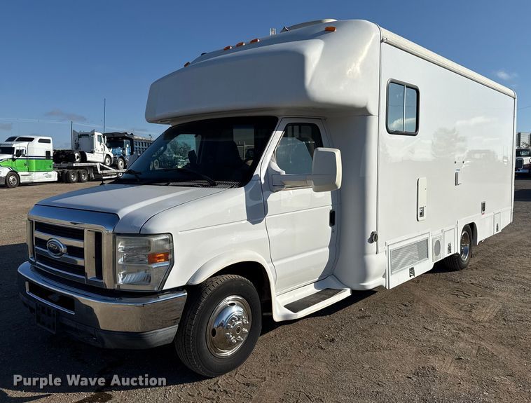 2011 Ford E450 medical exam van - EG1755