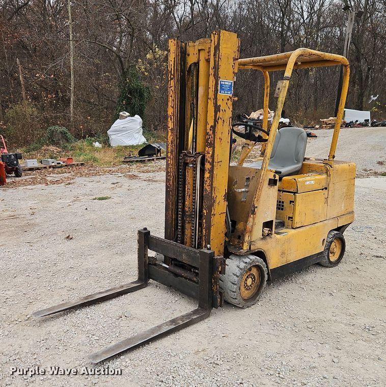 Towmotor T50 forklift - EO4838