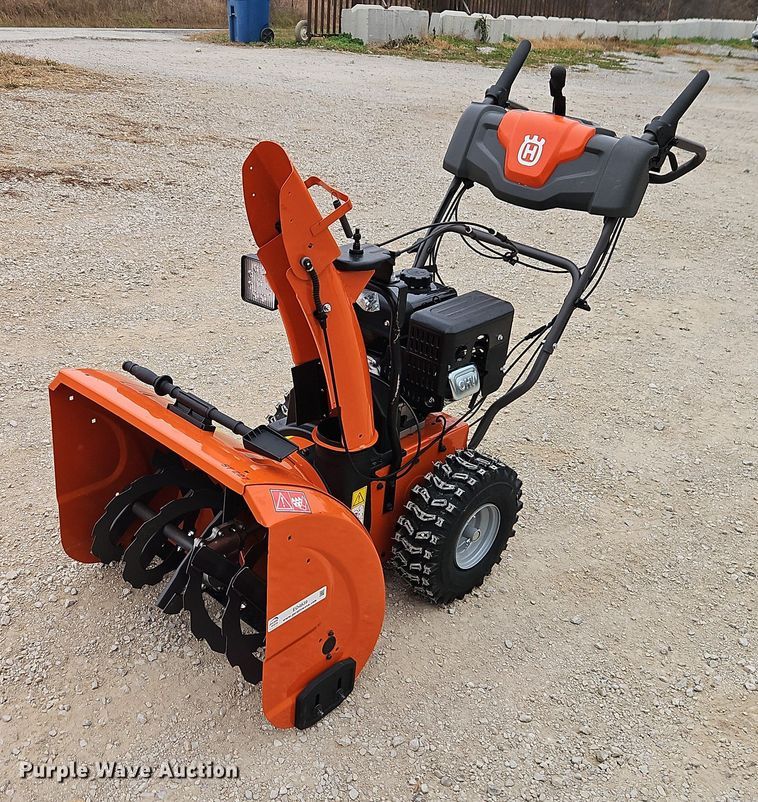 Husqvarna ST 227 snow blower - EO4839