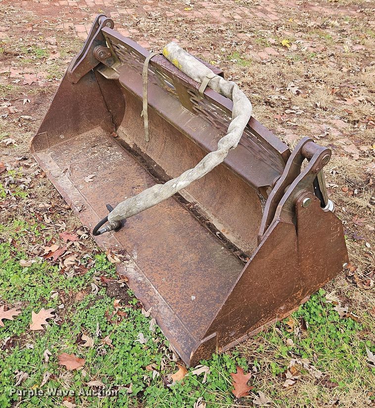 Hughes KB06020 skid steer four-in-one bucket - EO4845