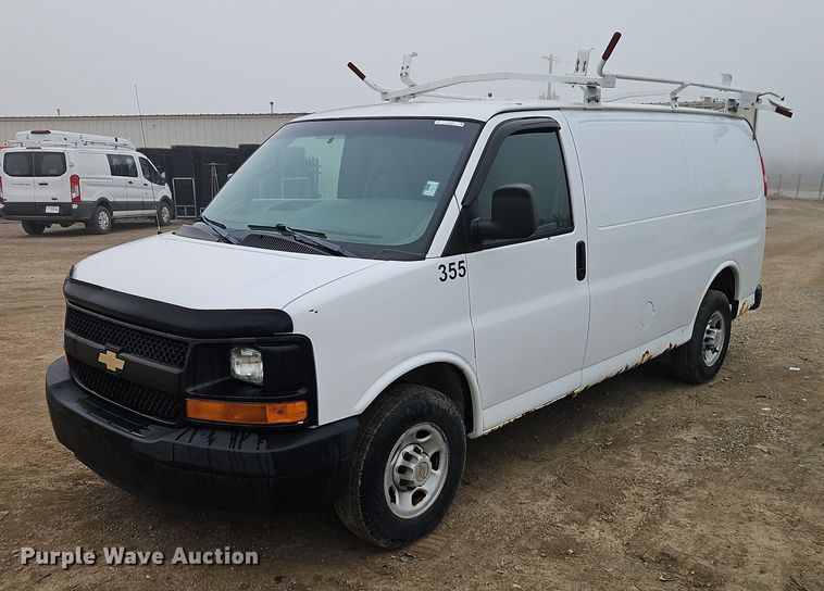 2005 Chevrolet Express 2500  van - EO4850