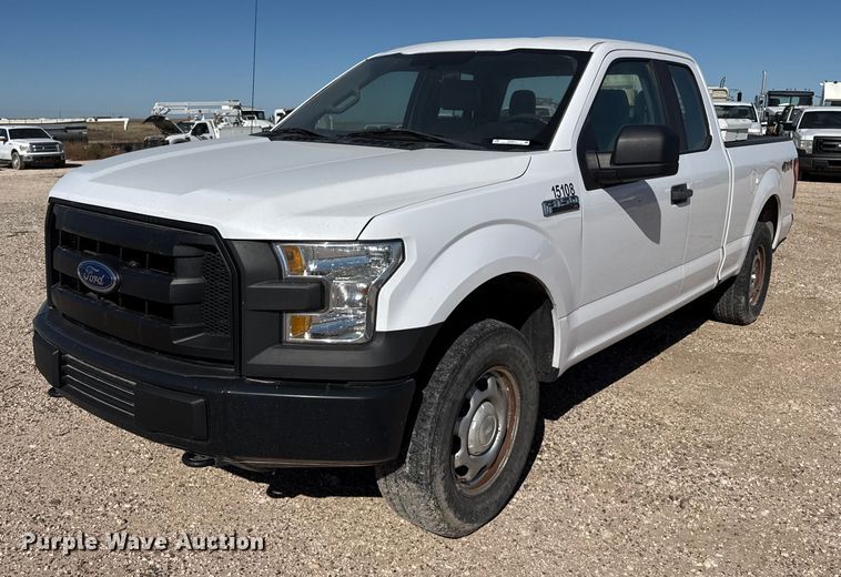 2015 Ford F150 SuperCab pickup truck - EP0911