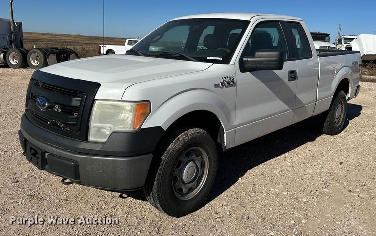 2013 Ford F150 SuperCab pickup truck - EP0912