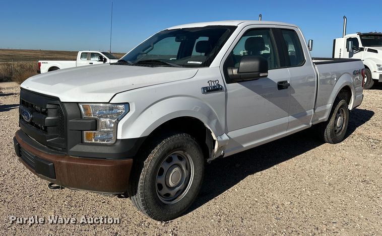 2017 Ford F150 SuperCab pickup truck - EP0915