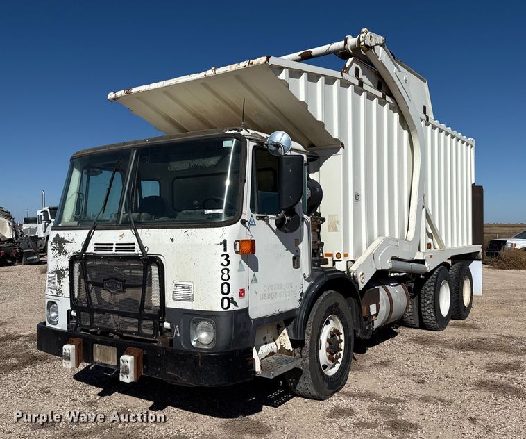2013 Autocar Xpeditor refuse truck - EP0921