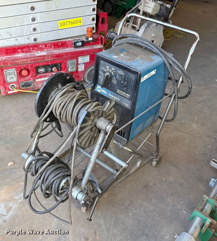Miller Thunderbolt XL welder - EP2533