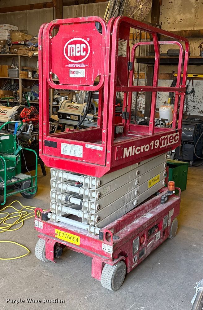 2018 MEC Micro19 scissor lift - EP2537