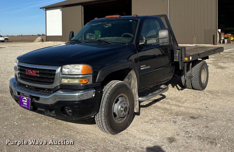 2006 GMC Sierra 3500 flatbed truck - ER0255