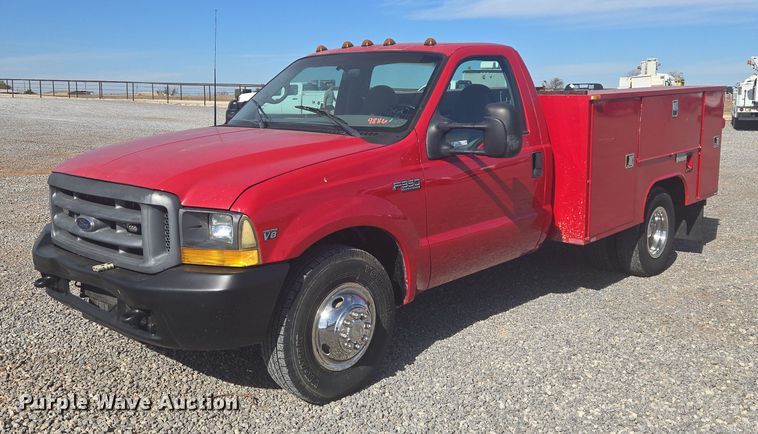 1999 Ford F350 Super Duty utility bed pickup truck - ET5268