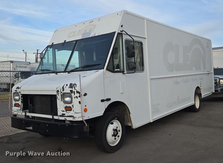 2017 Freightliner MT45  delivery truck - ET5271