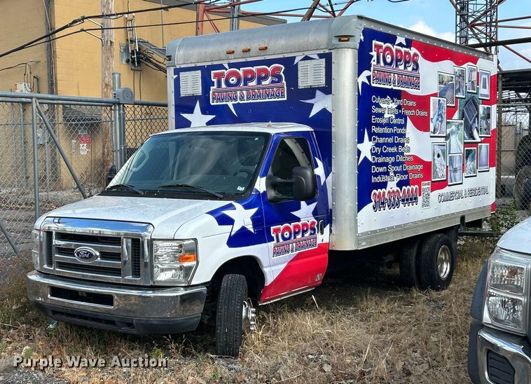 2014 Ford E350 Super Duty box truck - ET6668