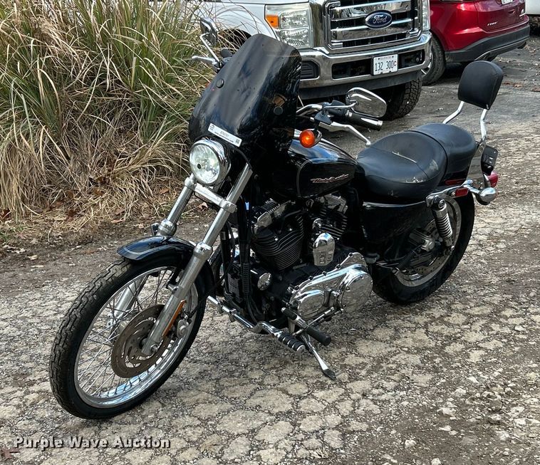 2006 Harley Davidson XL 1200 motorcycle - ET6721
