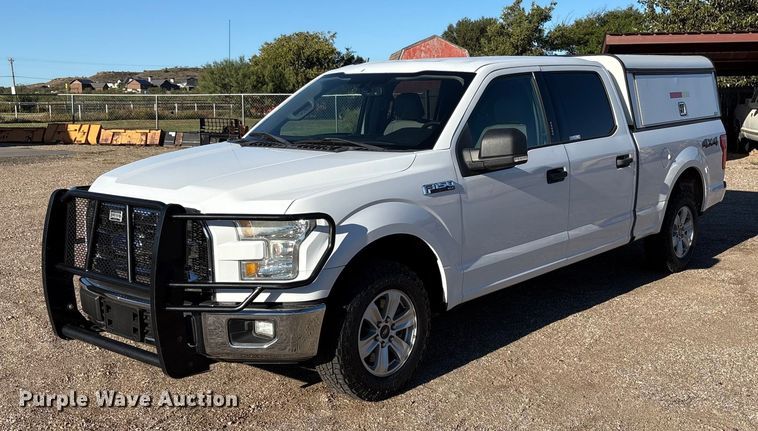 2015 Ford F150 XLT SuperCrew pickup truck - EU4705