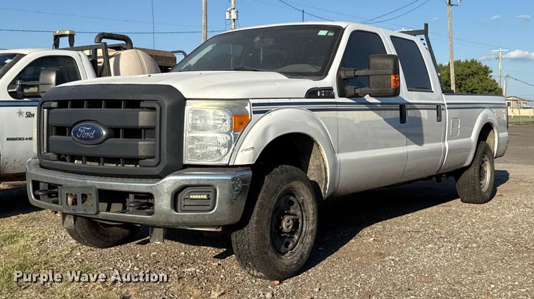 2015 Ford F250 Super Duty XL Crew Cab pickup truck - EU5012