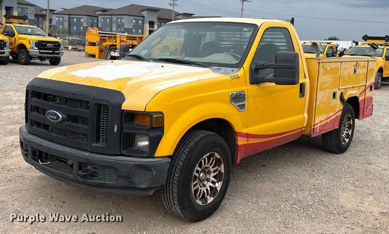 2008 Ford F250 Super Duty XL utility bed pickup truck - EU5198