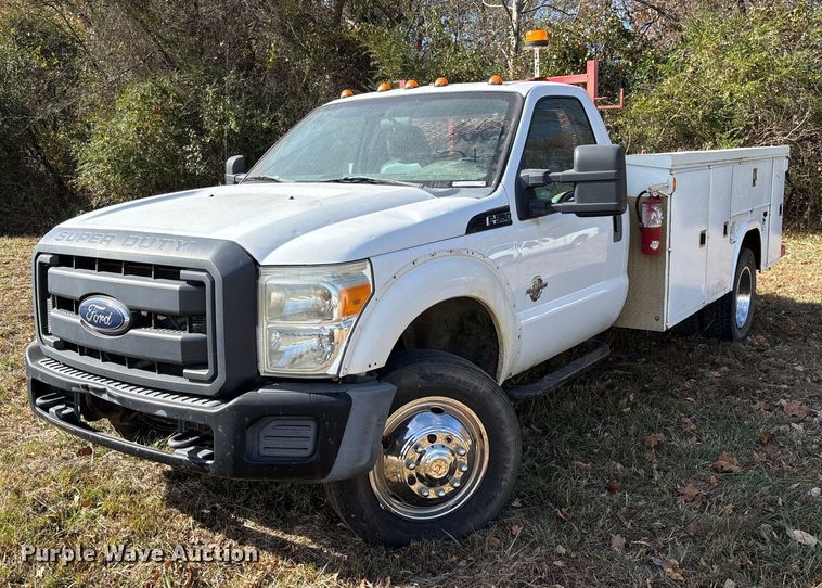2011 Ford F550 utility / service truck - EV3279