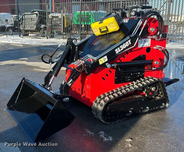 GIYI 360T compact utility loader - FG1511