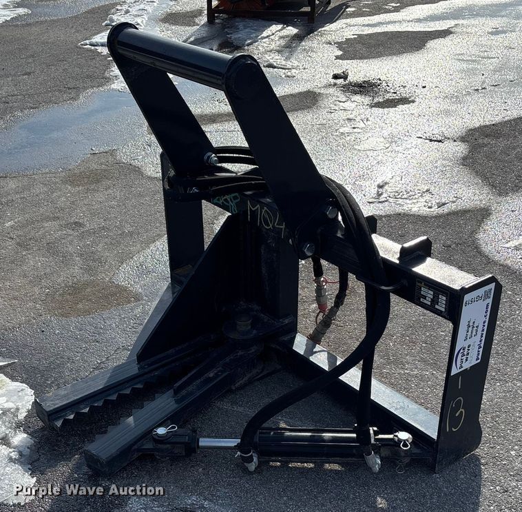 Land honor TP2–13–08D skid steer tree puller - FG1519