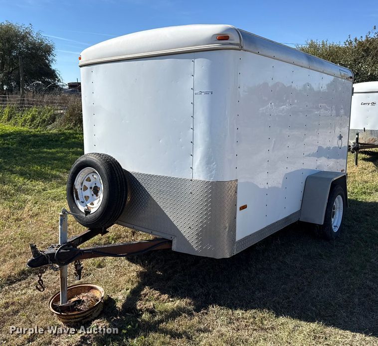 2000 Doolittle enclosed cargo trailer - GP9649