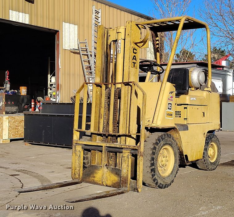 Caterpillar V50B forklift - IH9353