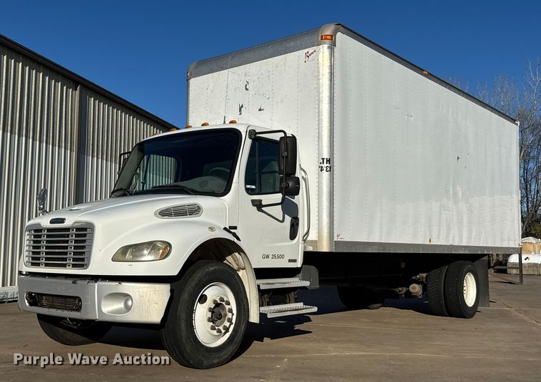 2004 Freightliner Business Class M2 box truck - NB9002
