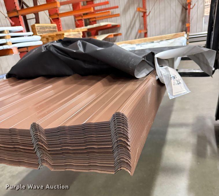 (529) sheets of metal siding/roofing - NB9545