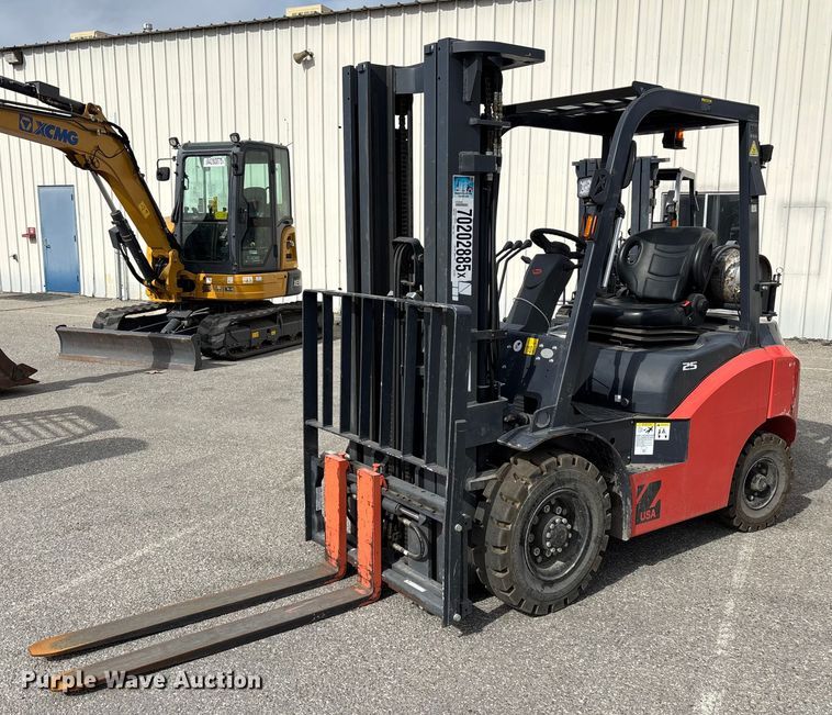 Tailift PFG25 forklift - YA1014