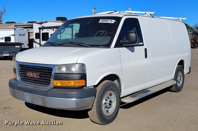 2014 GMC Savana G2500 van - YA1397
