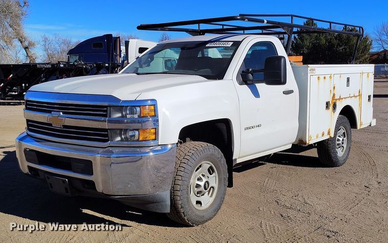 2016 Chevrolet Silverado 2500HD utility bed pickup truck - YA1402