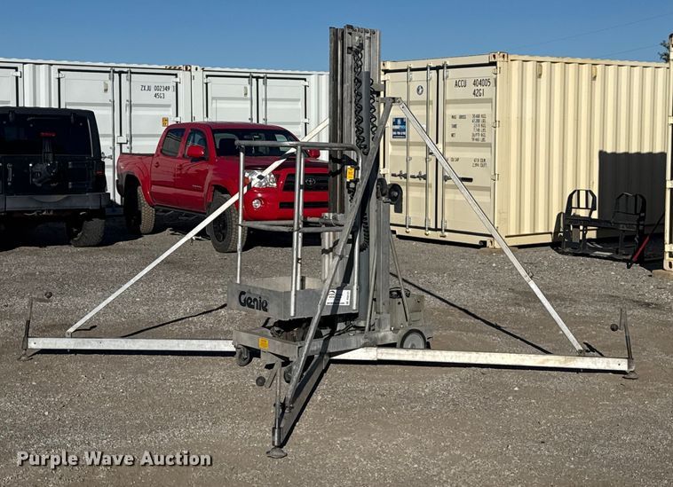 Genie PLC 30DC vertical lift - DQ4127