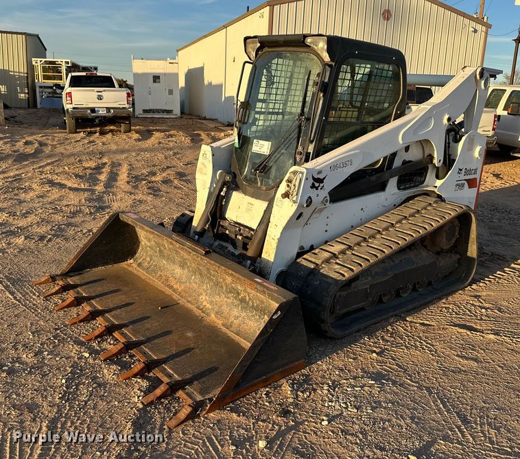 2017 Bobcat T740 skid steer loader - DQ7732
