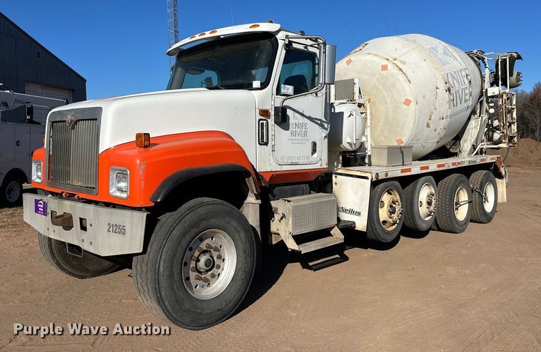 2006 International 5500i ready mix truck - DW4343