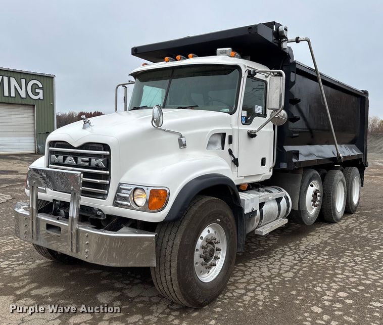 2005 Mack Granite CV713 dump truck - DW7306