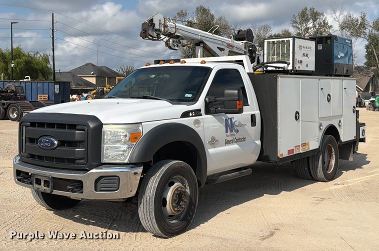 2016 Ford F550 utility / service truck - DX5883