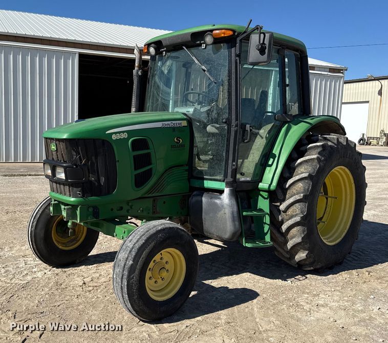 2011 John Deere 6330 tractor - DY8366