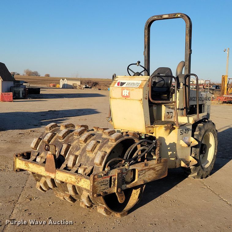 Ingersoll Rand SD-40F single drum vibratory roller - EA2733