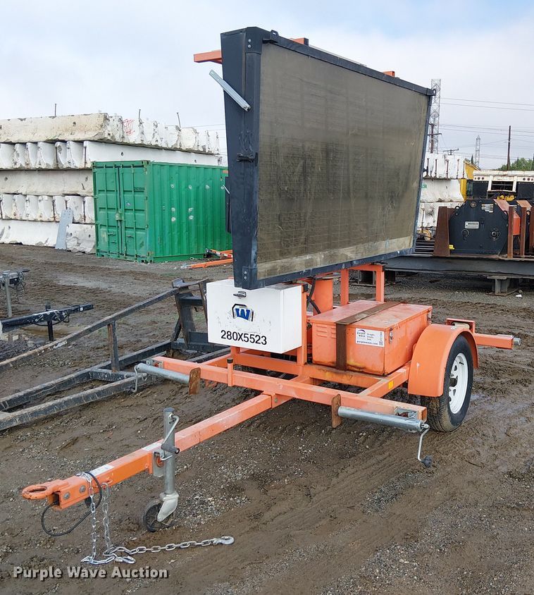 2013 Wanco WVT3 message board trailer - EC1364