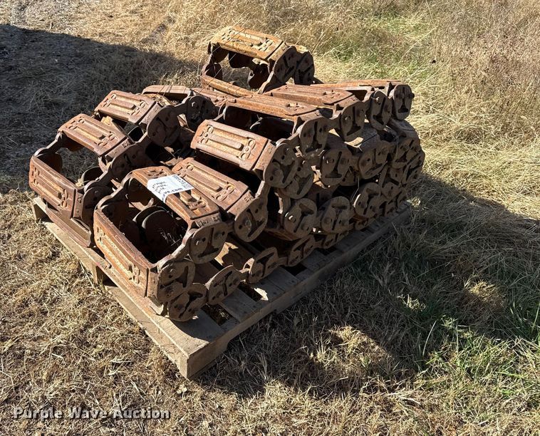 Over the tire skid steer tracks - EC4469