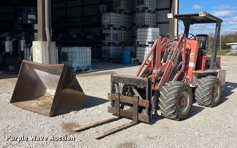 Willmar Wrangler wheel loader - ED2360