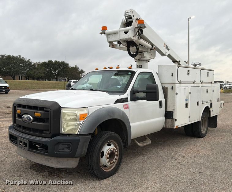 2011 Ford F450 Super Duty bucket truck - ED5032