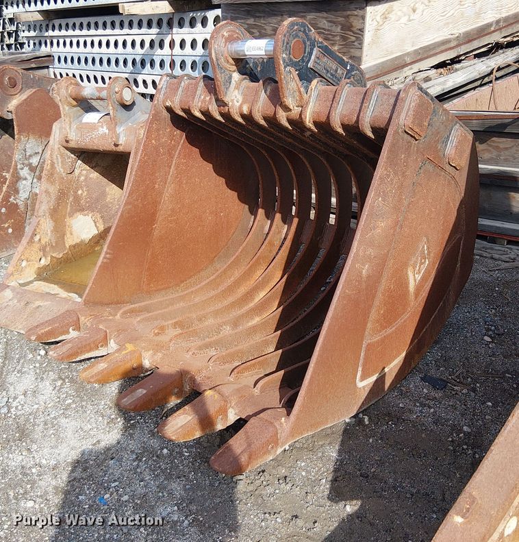 Pemberton 48" W rock bucket - EE4962