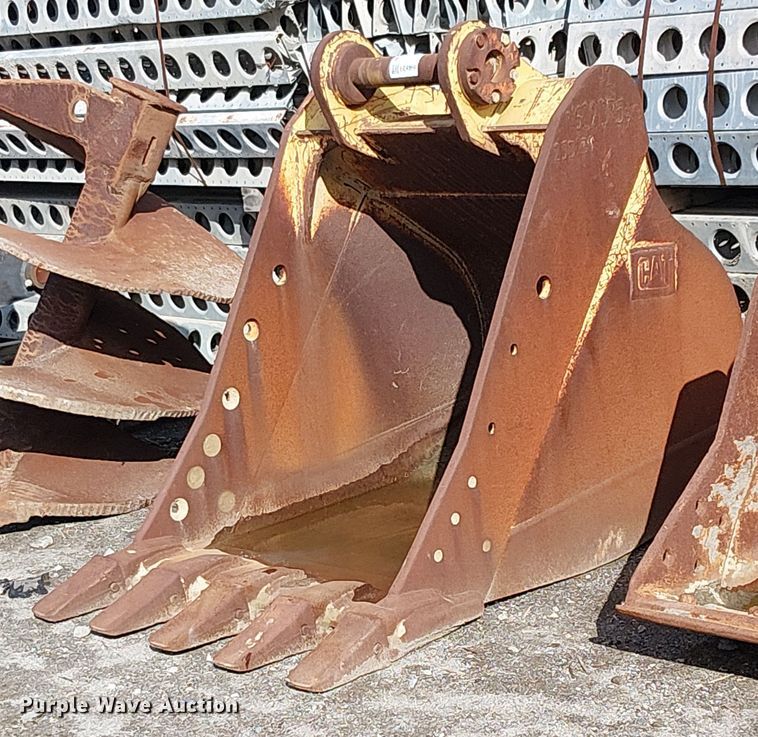 Caterpillar 39" W bucket - EE4969