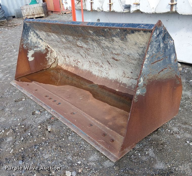 2014 Paladin 95" W bucket - EE4973